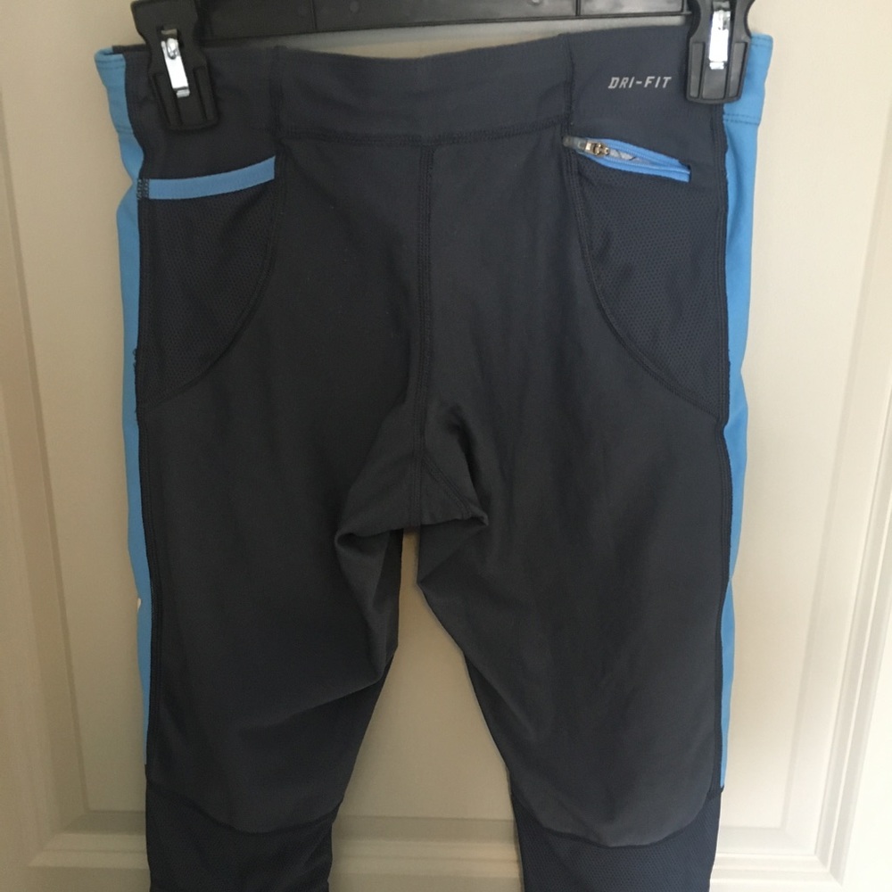 Nike dry fit cropped legging size S